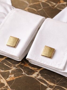 Vintage Hickok Gold Tone Square Cufflinks Classic Mid Century